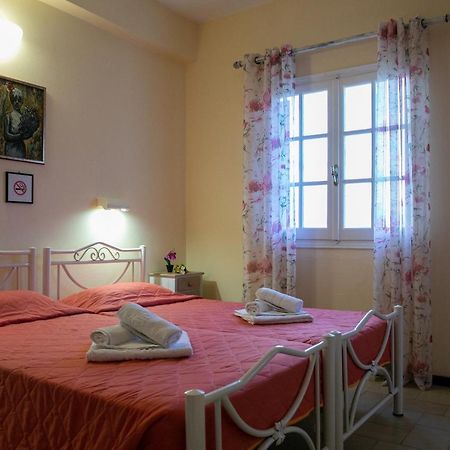 Villa Voula Agios Stefanos Avliotes  Eksteriør billede