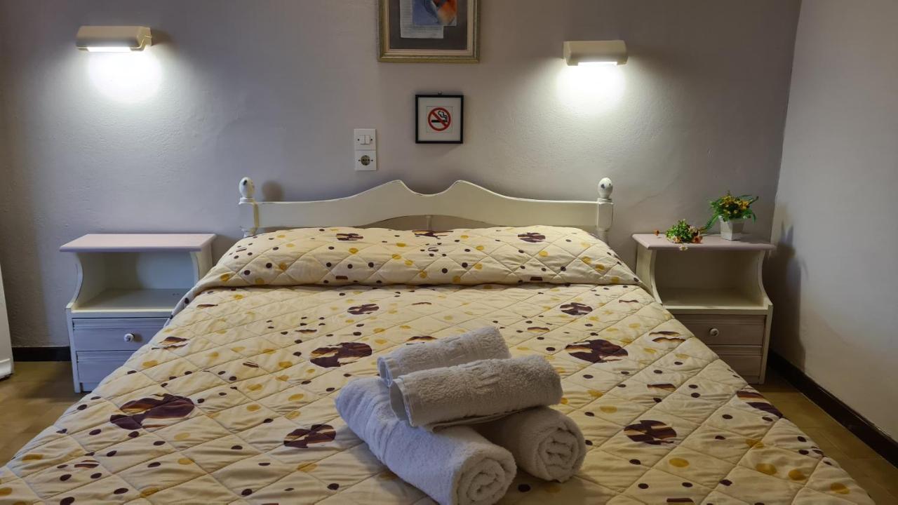 Villa Voula Agios Stefanos Avliotes  Eksteriør billede