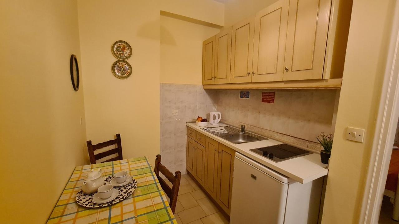 Villa Voula Agios Stefanos Avliotes  Eksteriør billede