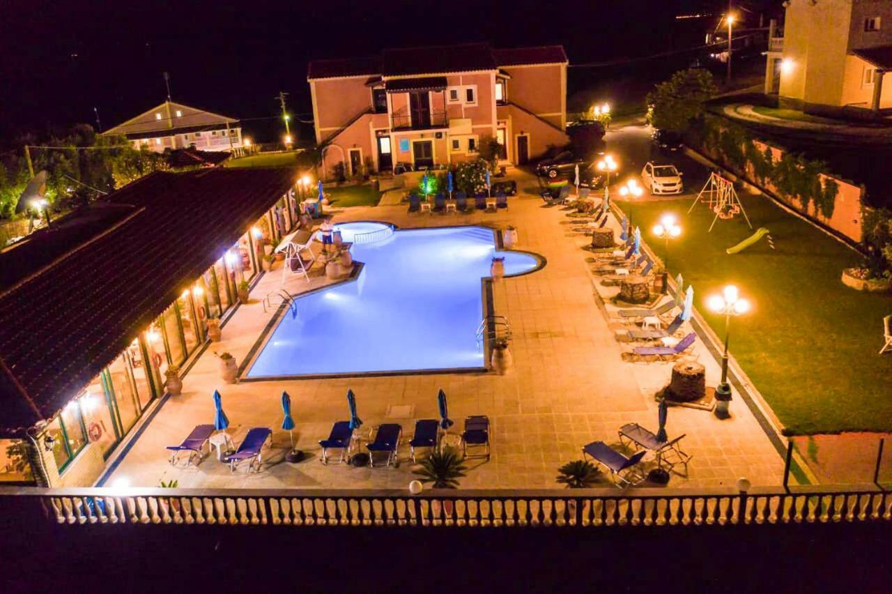 Villa Voula Agios Stefanos Avliotes  Eksteriør billede