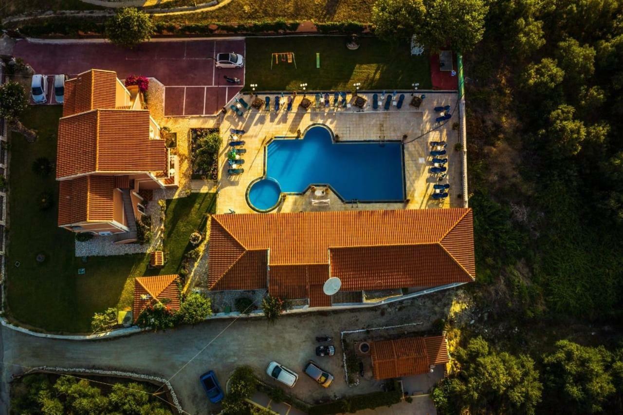 Villa Voula Agios Stefanos Avliotes  Eksteriør billede